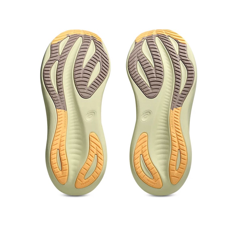 Jual Sepatu Lari Asics Gel-Nimbus 27 Men Standard White-Fawn Original 1011B958.102 - hoopspoint.com