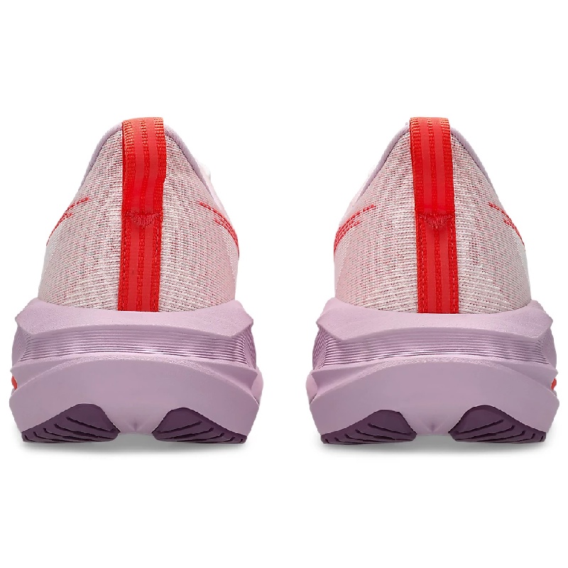 Jual Sepatu Lari Wanita Asics Wmns Novablast 5 Coral Reef Original 1012B765.101 - hoopspoint.com