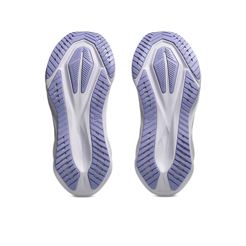 Jual Sepatu Lari Wanita Asics Wmns Novablast 5 White Original 1012B765.103 - hoopspoint.com