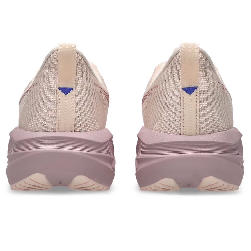 Jual Sepatu Lari Wanita Asics Wmns Novablast 5 Pearl Pink-Morganite Original 1012B765.702 - hoopspoint.com