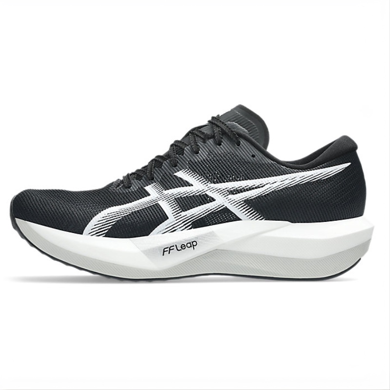 Jual Sepatu Lari Asics Magic Speed 5 Black-White Original 1013A183.001 - hoopspoint.com