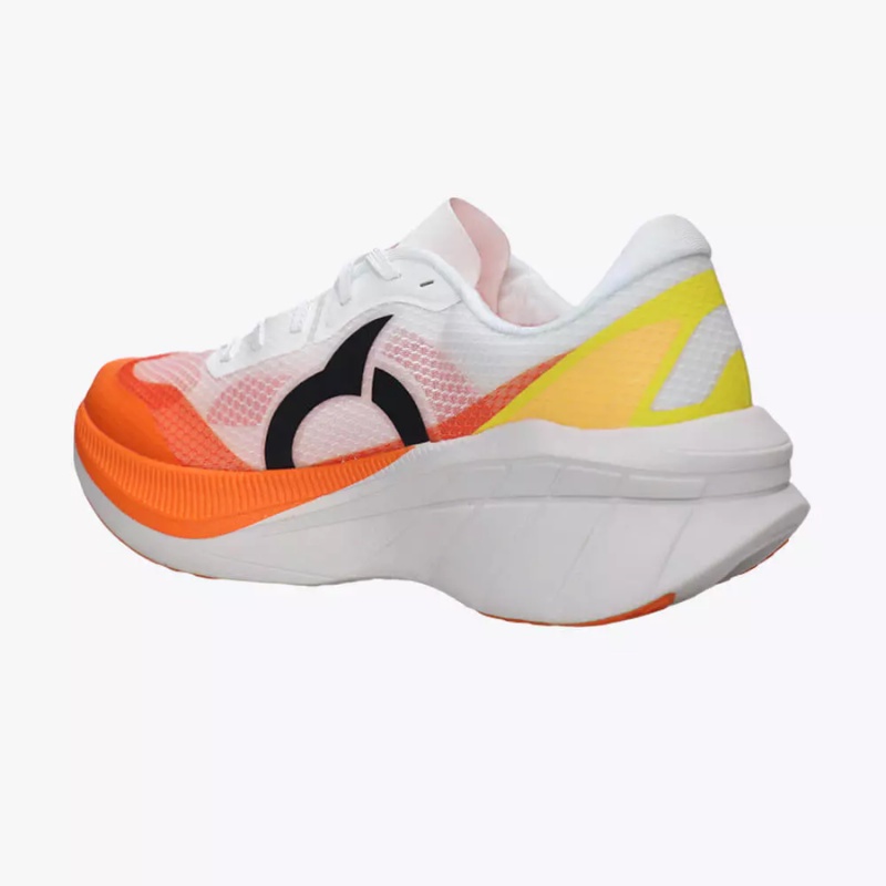 Jual Sepatu Lari Ortuseight Hyperfuse 3.1 White Ortrange Original 11040211 - hoopspoint.com