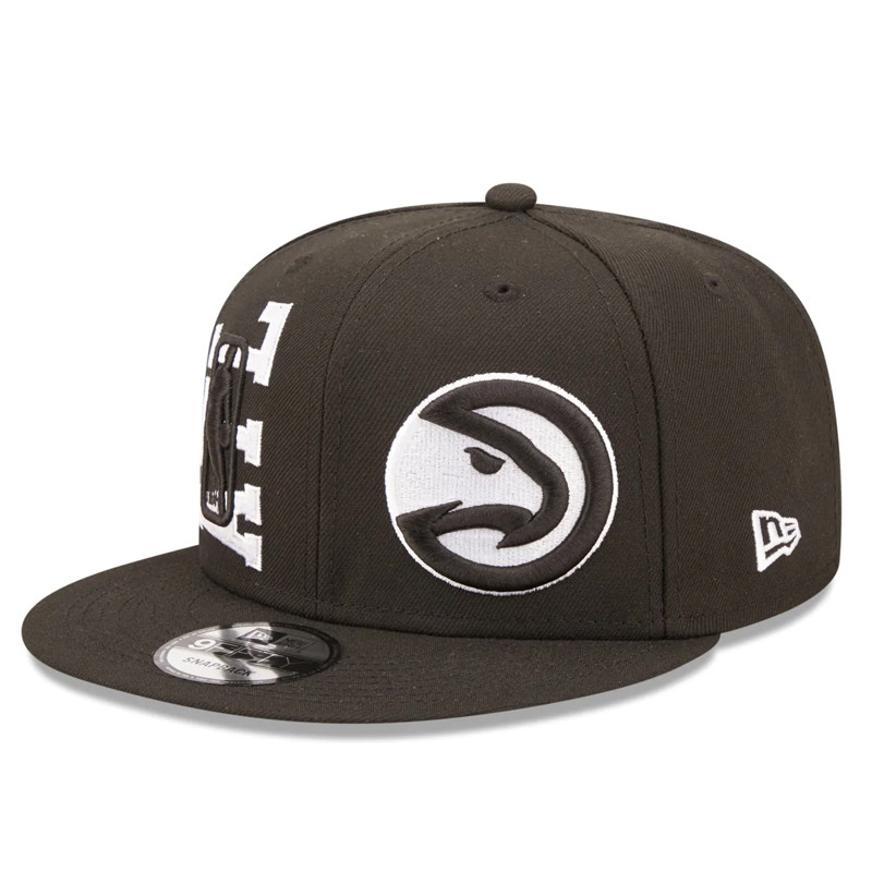 Jual Topi Basket New Era Atlanta Hawks Nba Draft 2022 9Fifty Snapback Cap Black Original 60243239 - hoopspoint.com