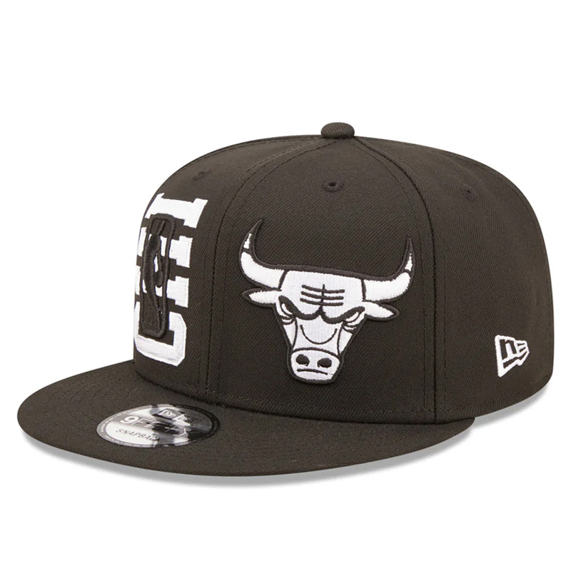 Jual Topi Basket New Era Chicago Bulls Nba Draft 2022 9Fifty Snapback Cap Black Original 60243241 - www.hoopspoint.com