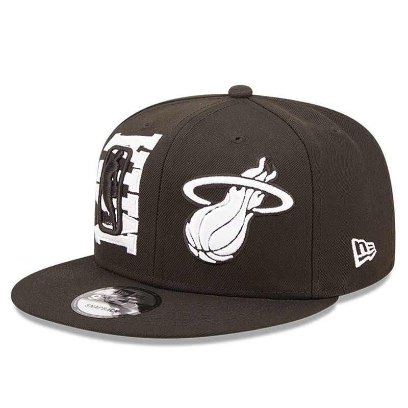 Jual Topi Basket New Era Miami Heat Nba Draft 2022 9Fifty Snapback Cap Black Original 60243265 - hoopspoint.com