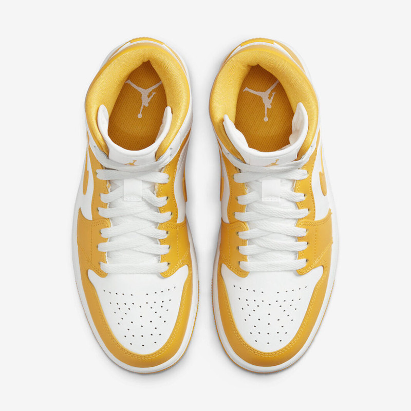 Jual Sepatu Sneakers Wanita Air Jordan Wmns Aj 1 Mid University Gold Original Bq6472-117 - hoopspoint.com