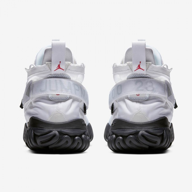 Jual Sepatu Basket Air Jordan Proto React White Original Bv1654-100 - hoopspoint.com