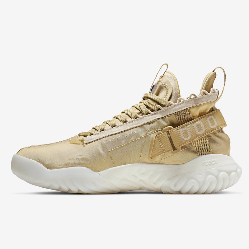 Beli Sepatu Basket Air Jordan Proto React Gold Original Bv1654-200