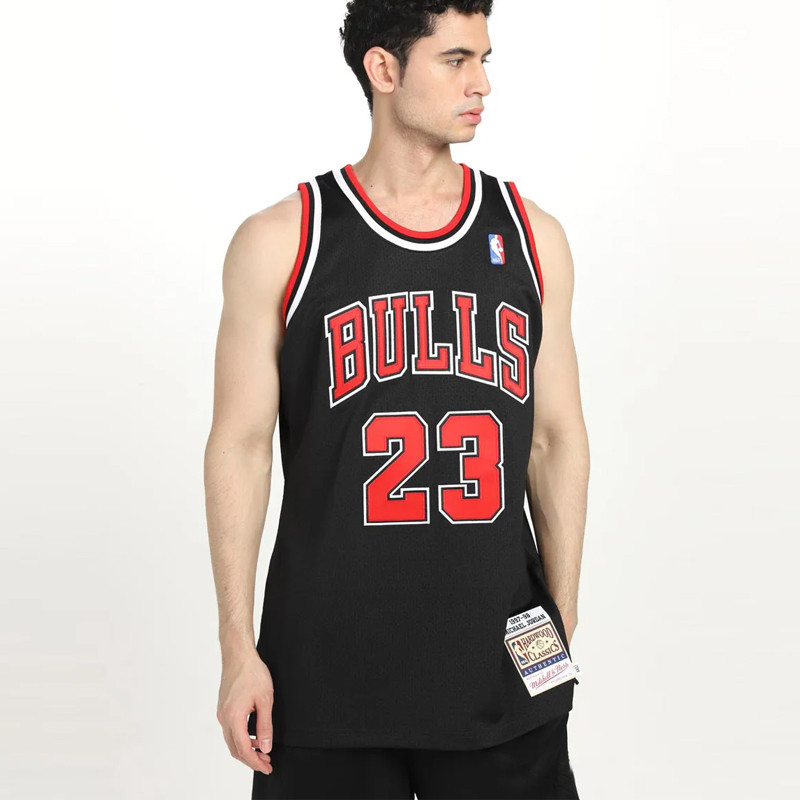 Jual Baju Basket Mitchell N Ness Michael Jordan '97 Alternate Chicago Bulls Authentic Jersey Black Original Cbublck97Mjo - www.hoopspoint.com