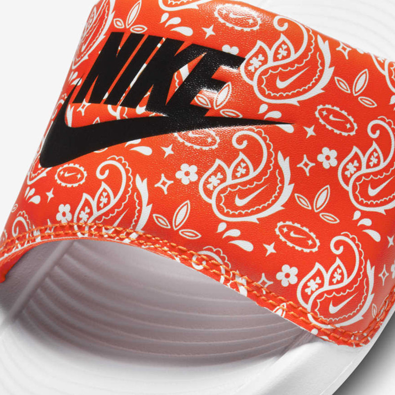 Jual Sandal Sneakers Wanita Nike Wmns Victori One Print Slide Rush Orange Original Cn9676-800 - hoopspoint.com