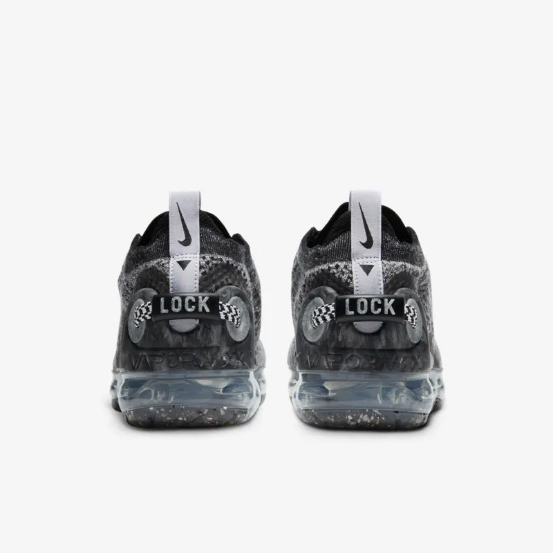 Jual Sepatu Sneakers Wanita Nike Wmns Air Vapormax 2020 Flyknit Black Original Ct1933-002 - hoopspoint.com