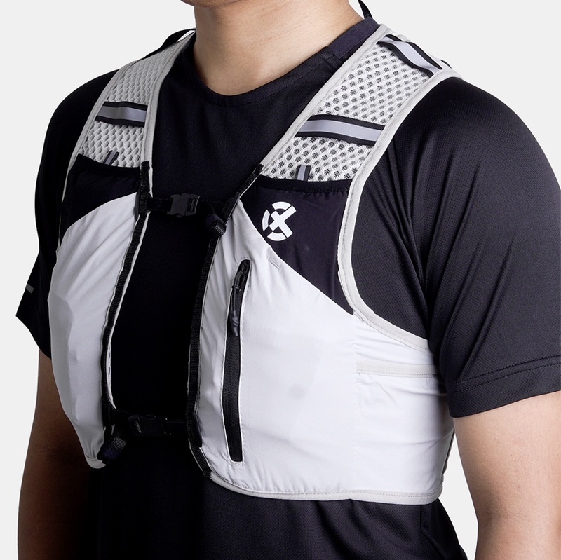 Jual Tas Lari Rechampx Hydration Backpack Vest 4L Light Grey - Black Original Cx-R430108-063 - hoopspoint.com