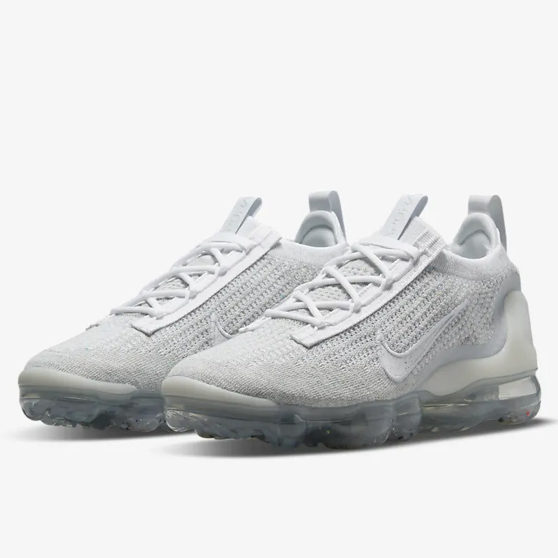 Jual Sepatu Sneakers Wanita Nike Wmns Air Vapormax 2021 Fk Pure Platinum Original Dc4112-100 - hoopspoint.com