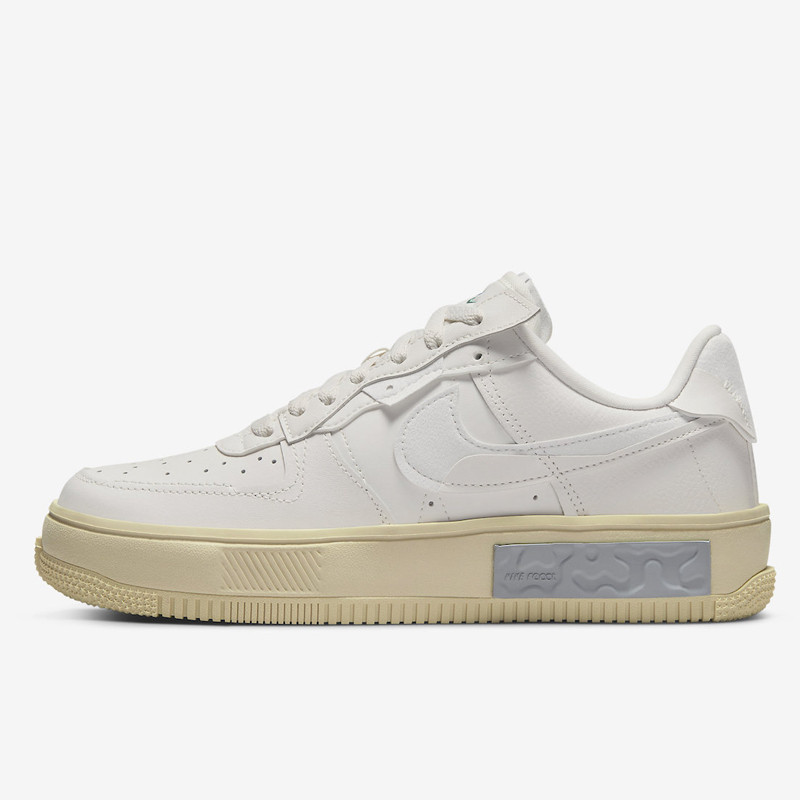 Jual Sepatu Sneakers Wanita Nike Wmns Air Force 1 Fontanka Light Smoke Grey Original Dh1290-002 - hoopspoint.com