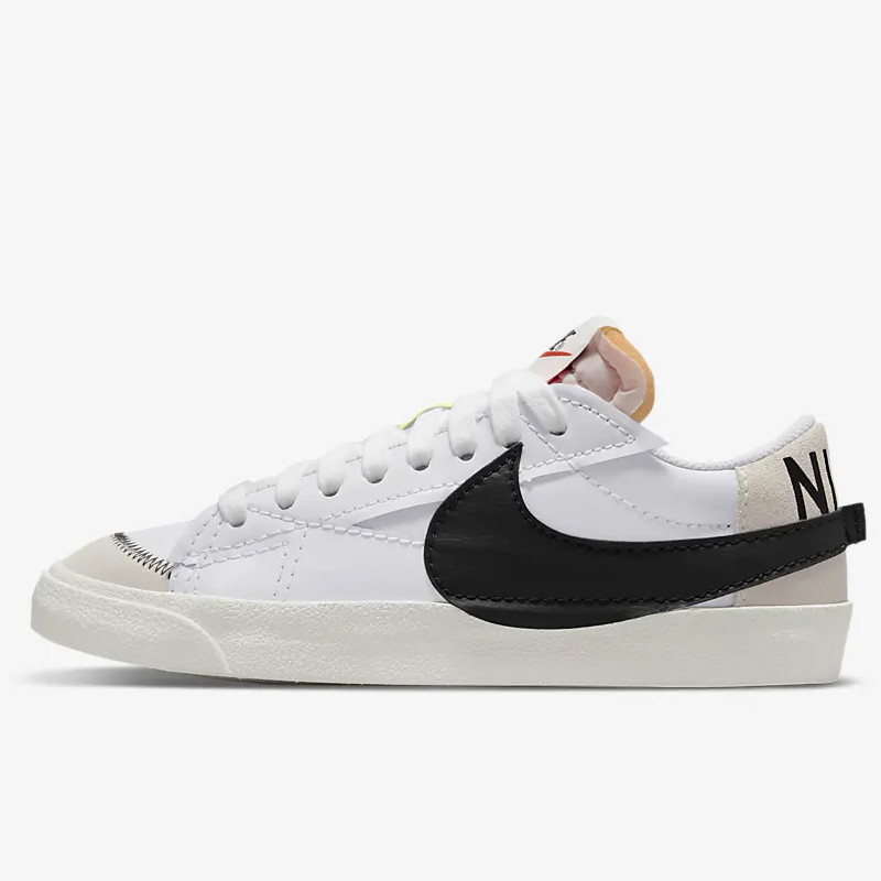 Jual Sepatu Sneakers Nike Blazer Low '77 Jumbo White Original Dn2158-101 - hoopspoint.com