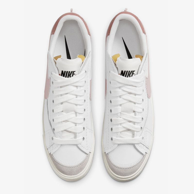 Jual Sepatu Sneakers Wanita Nike Wmns Blazer Low '77 Jumbo White Pink Original Dq1470-102 - hoopspoint.com