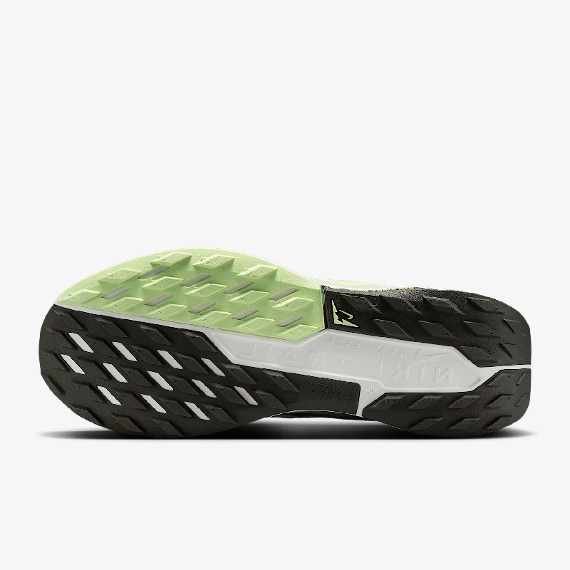 Jual Sepatu Trail Nike Reactx Pegasus Trail 5 Light Silver Original Dv3864-004 - hoopspoint.com