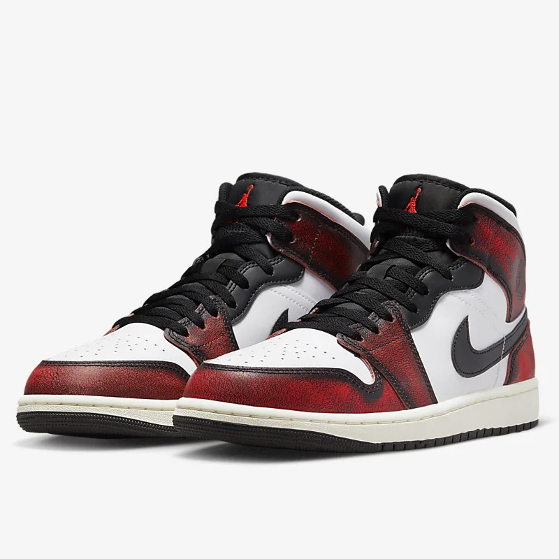 Jual Sepatu Sneakers Air Jordan Aj 1 Mid Se Wear Away Chicago Black Infrared Original Dv9565-006 - hoopspoint.com