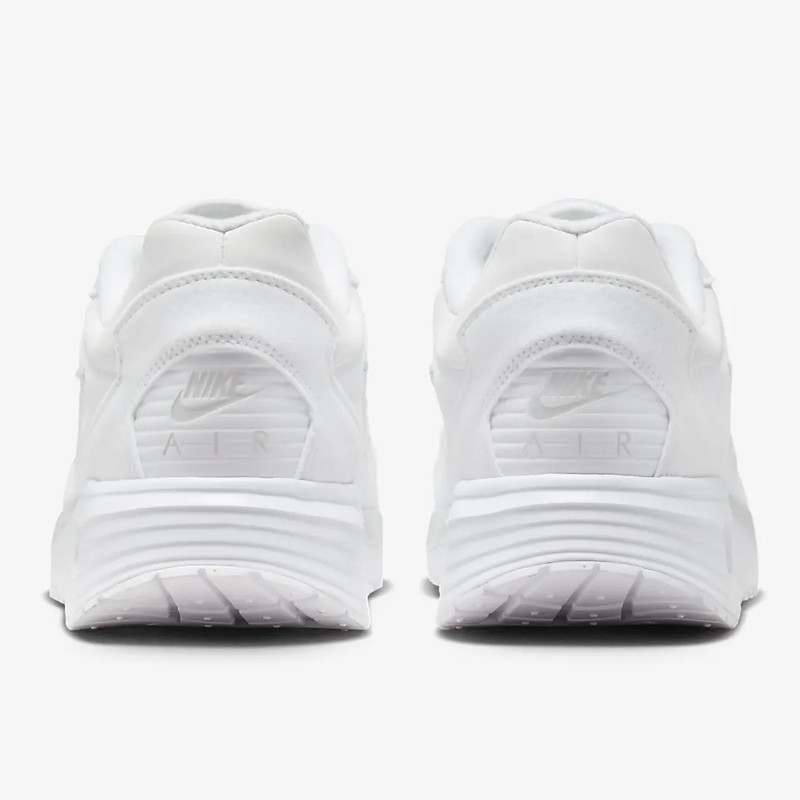 Jual Sepatu Sneakers Nike Air Max Solo Triple White Original Dx3666-104 - hoopspoint.com