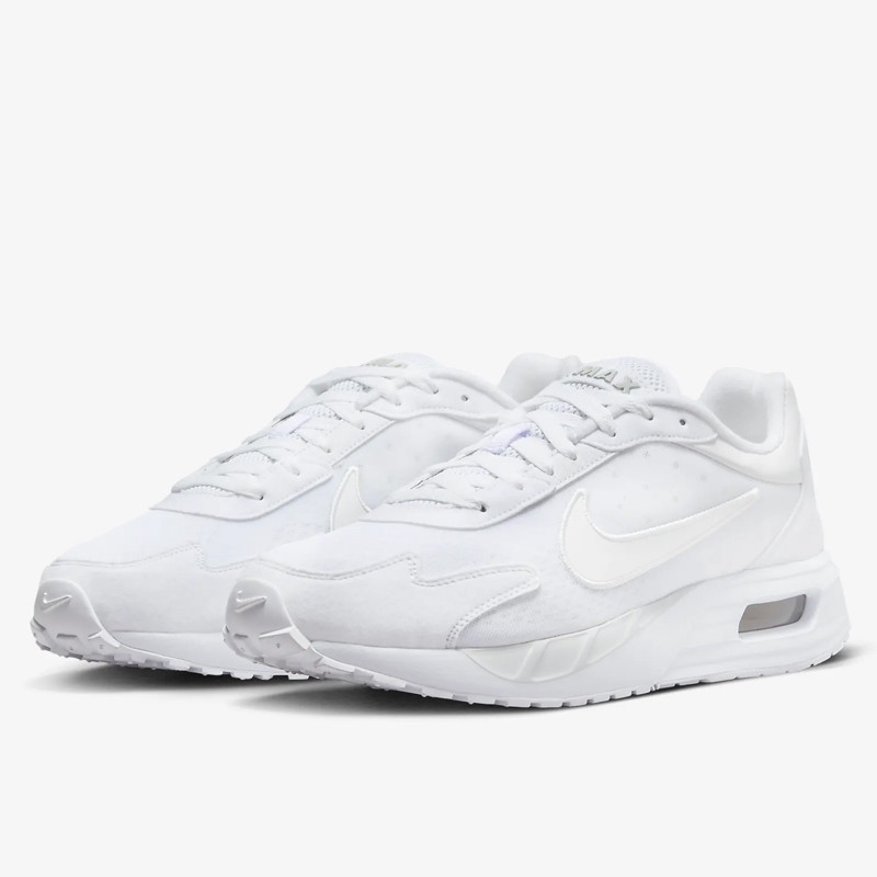 Jual Sepatu Sneakers Nike Air Max Solo Triple White Original Dx3666-104 - hoopspoint.com