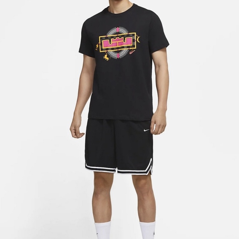 Jual Baju Sneakers Nike Lebron Pattern Printing Round Neck Short Sleeve Black Original Dn2902-010 - hoopspoint.com