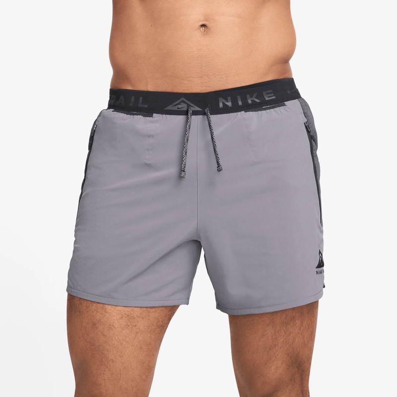 Jual Celana Trail Nike Dri-Fit 5 Inch Brief-Lined Shorts Grey Original Dv9312-078 - hoopspoint.com