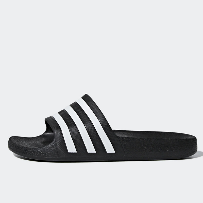 Jual Sandal Sneakers Adidas Adilette Aqua Slides Core Black Original F35543 - hoopspoint.com