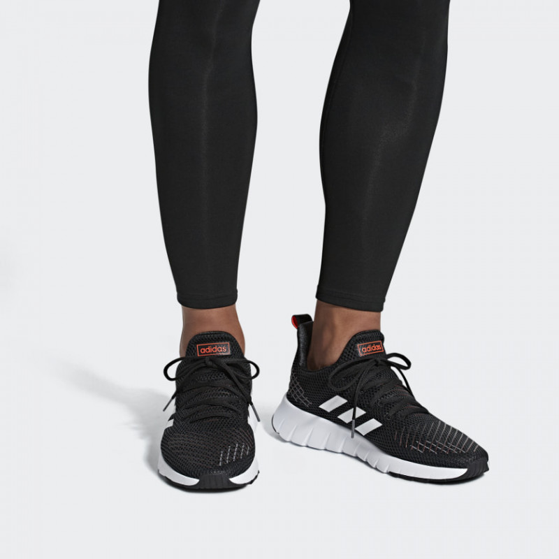 Jual Sepatu Lari Adidas Asweego Core Black Original F37038 - hoopspoint.com