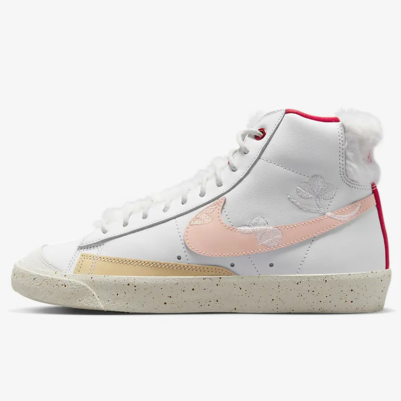 Jual Sepatu Sneakers Wanita Nike Wmns Blazer Mid '77 Leap High White Original Fd4342-181 - hoopspoint.com