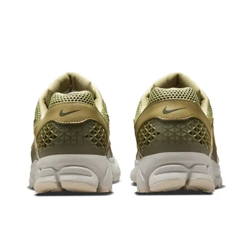 Jual Sepatu Sneakers Nike Zoom Vomero 5 Olive Original Fj1915-200 - hoopspoint.com