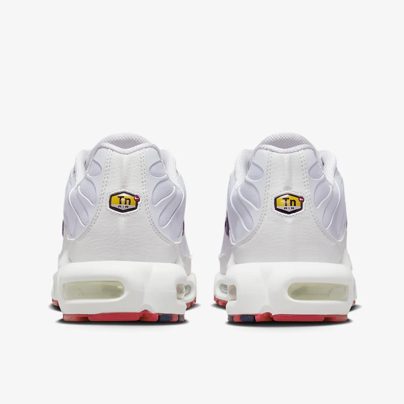 Jual Sepatu Sneakers Nike Air Max Plus White Original Fn3410-100 - hoopspoint.com