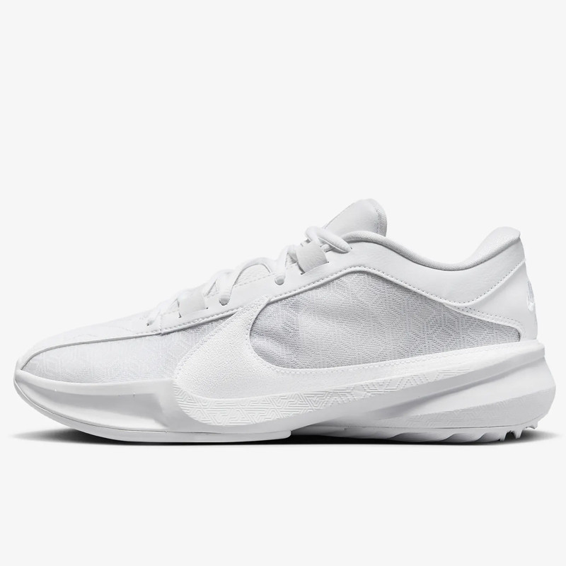 Jual Sepatu Basket Nike Zoom Freak 5 Tb Ep Triple White Original Fn7306-100 - hoopspoint.com