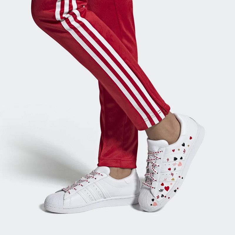 Jual Sepatu Sneakers Wanita Adidas Wmns Superstar Cloud White Original Fv3289 - hoopspoint.com