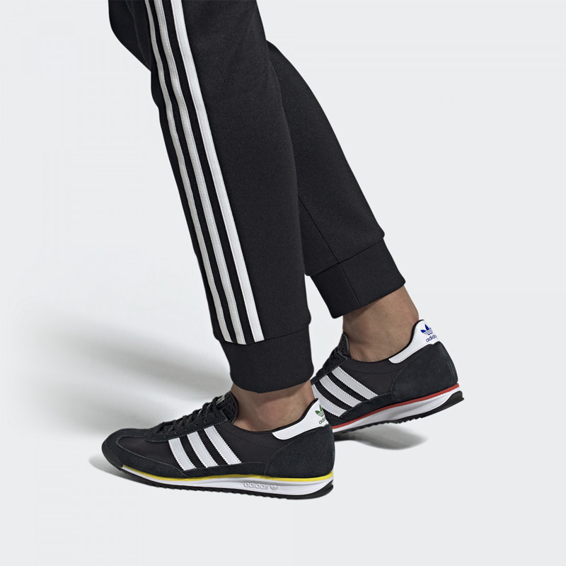 Jual Sepatu Sneakers Adidas Sl 72 Black Original Fw3272 - hoopspoint.com