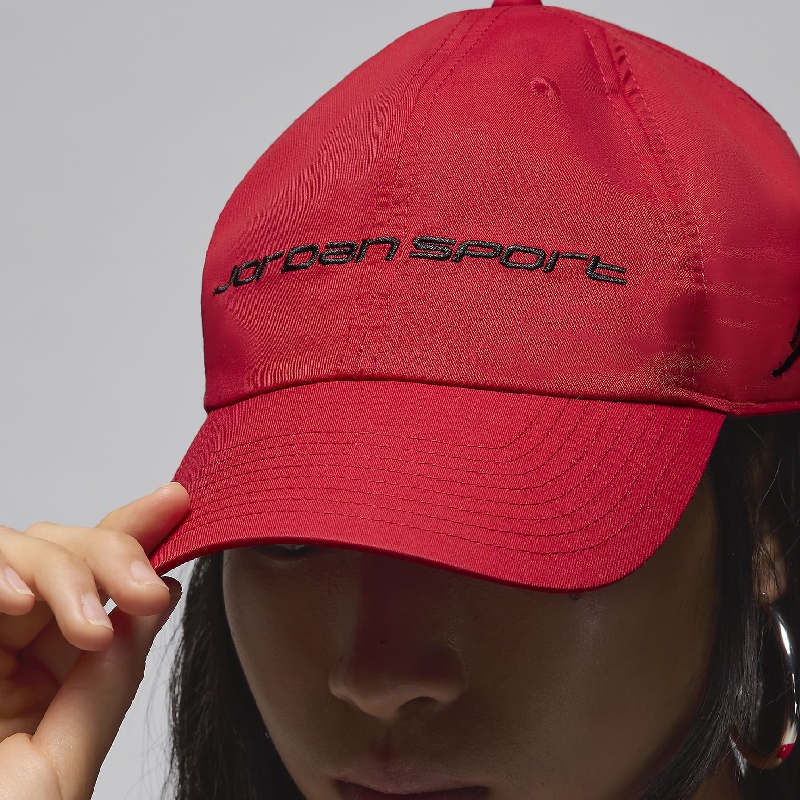 Jual Topi Basket Air Jordan Club Unstructured Hat Red Original Fz2020-687 - hoopspoint.com