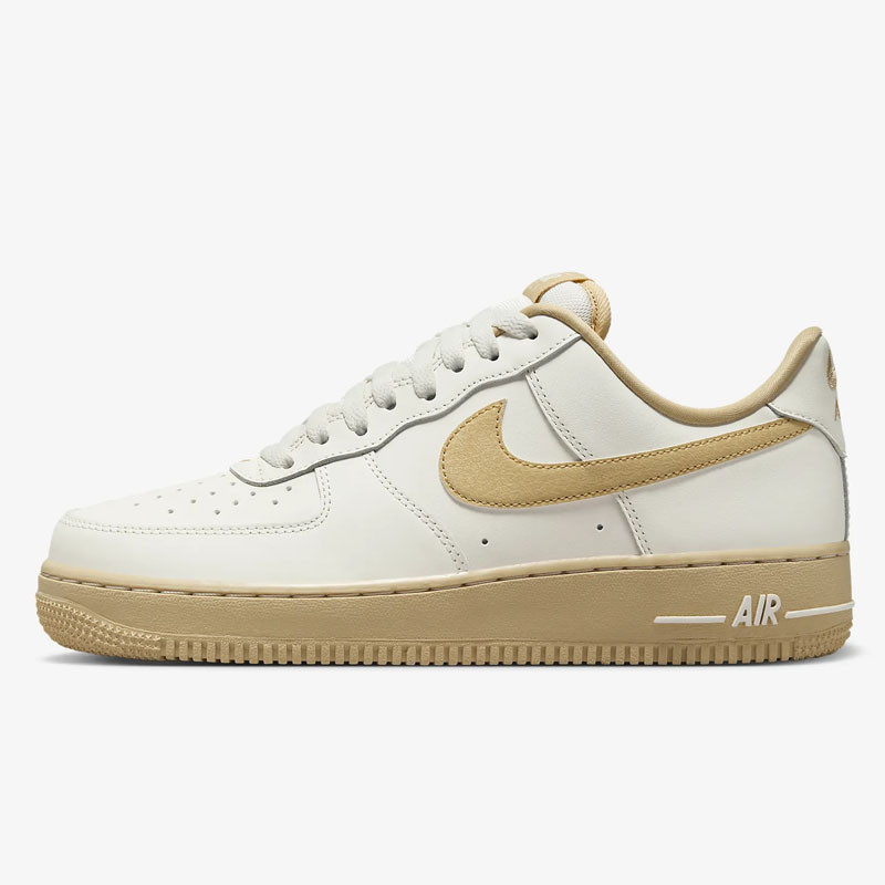 Jual Sepatu Sneakers Wanita Nike Wmns Air Force 1 ’07 White Original Fz3597-133 - hoopspoint.com