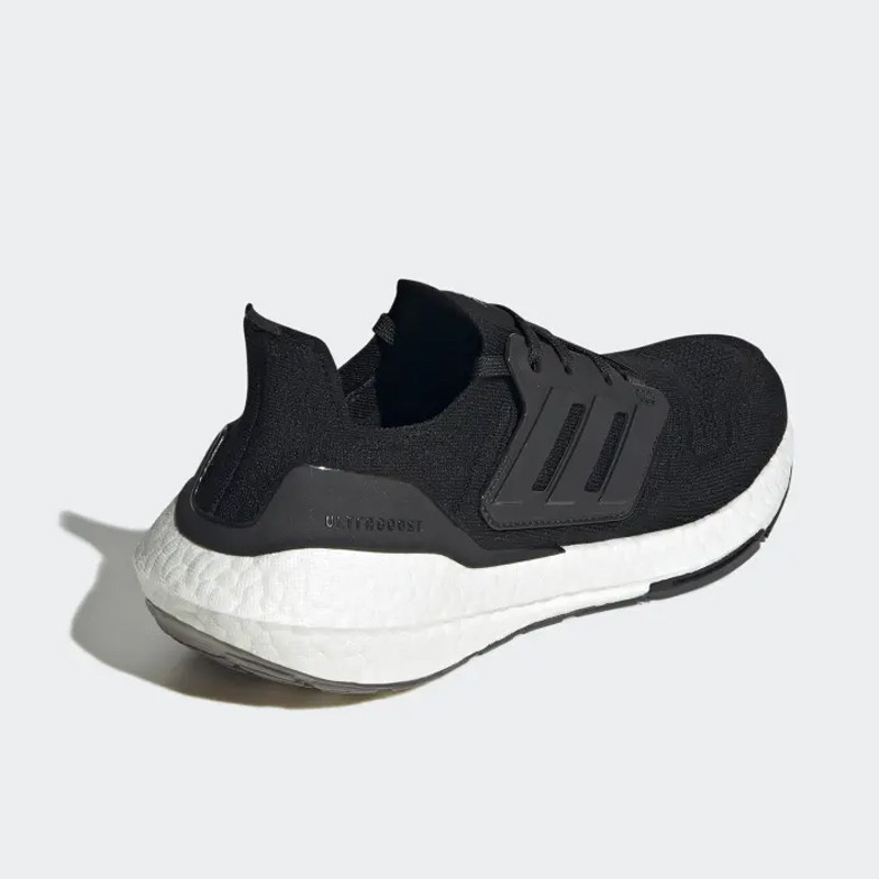 Jual Sepatu Lari Wanita Adidas Wmns Ultraboost 22 Core Black Original Gx5591 - hoopspoint.com