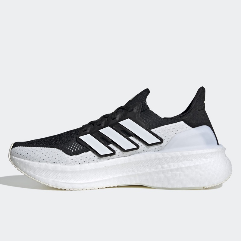 Jual Sepatu Lari Adidas Ultraboost 5 Black White Original If1480 - hoopspoint.com