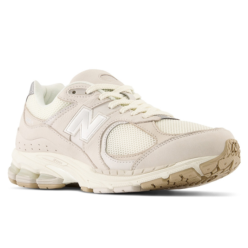 Jual Sepatu Sneakers New Balance 2002R Ivory Original M2002Raa - hoopspoint.com