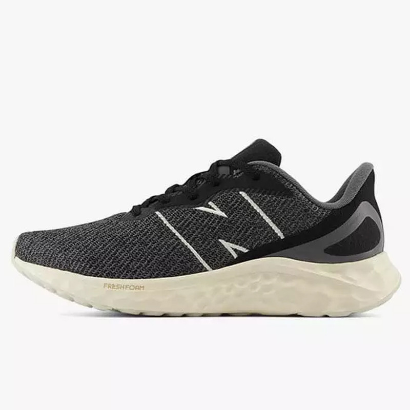 Jual Sepatu Lari New Balance Fresh Foam Arishi V4 Black Original Marisak4 - hoopspoint.com