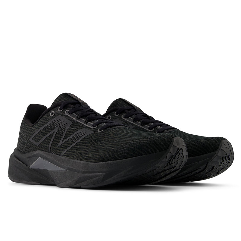 Jual Sepatu Lari New Balance Fuelcell Propel V5 Black Original Mfcprlk - hoopspoint.com