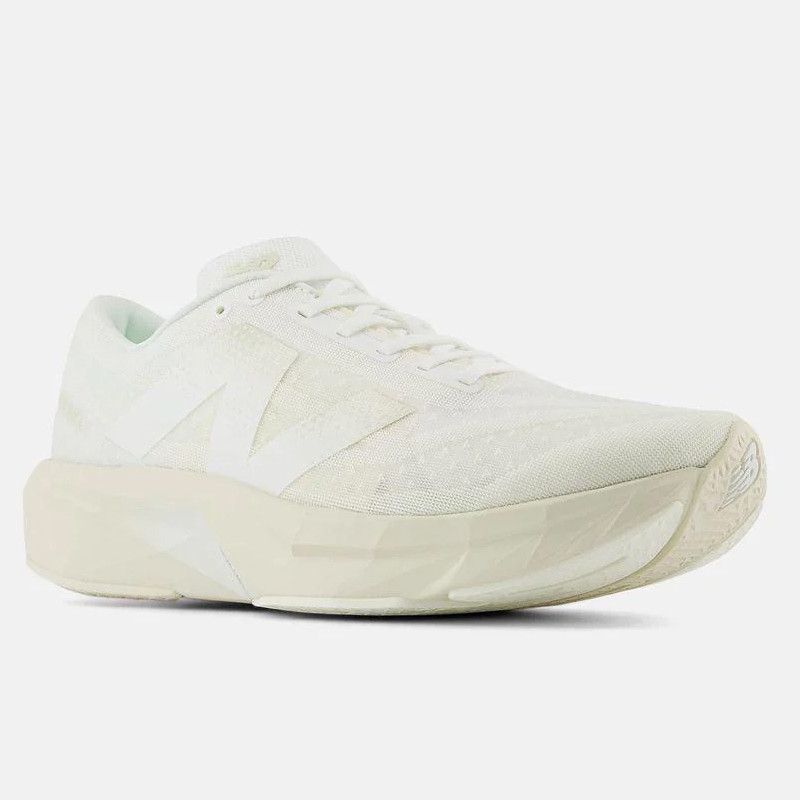 Jual Sepatu Lari New Balance Fuelcell Rebel V4 White Linen Original Mfcxlj40 - hoopspoint.com