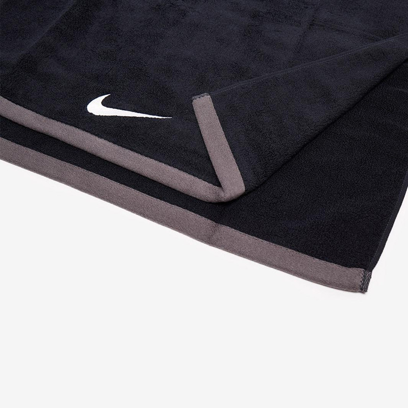 Jual Peralatan Training Nike Fundamental Towel Medium Black Original N.et.17.010.Md - hoopspoint.com