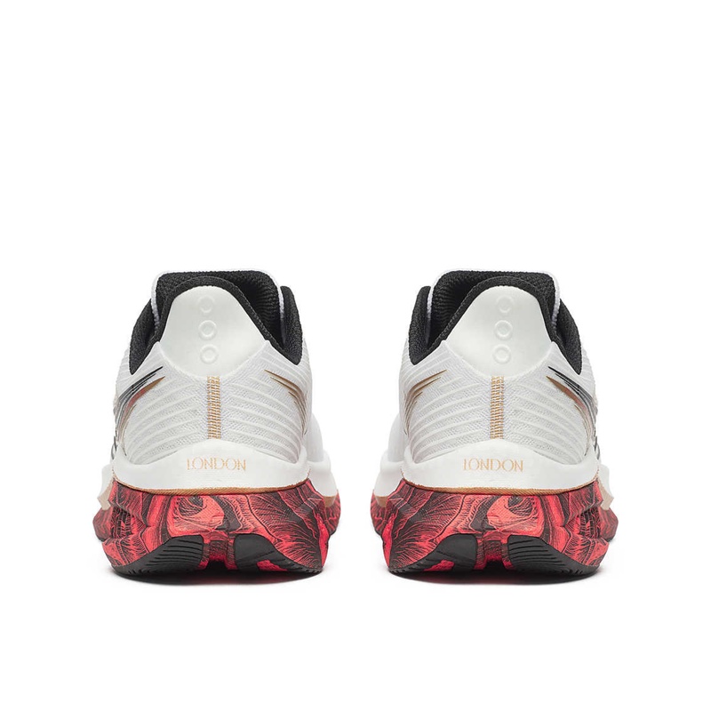 Jual Sepatu Lari Saucony Endorphin Speed 5 White | Black Original S21007-402 - hoopspoint.com