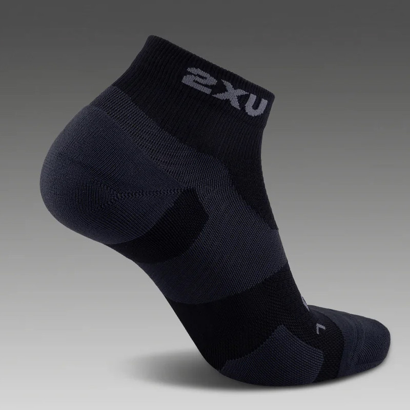 Jual Kaos Kaki Lari 2Xu Vectr Light Cushion Quarter Crew Compression Socks Black Original Ua5047Ebm - hoopspoint.com