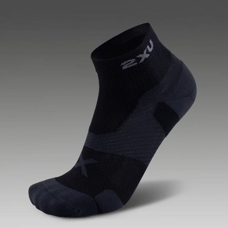 Beli Kaos Kaki Lari 2Xu Vectr Cushion Quarter Crew Compression Socks Black Original Ua5048Ebm