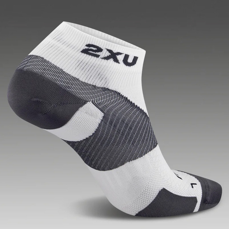 Jual Kaos Kaki Lari 2Xu Vectr Ultralight 1 Per 4 Crew Compression Socks White Original Ua7028Ewy - hoopspoint.com