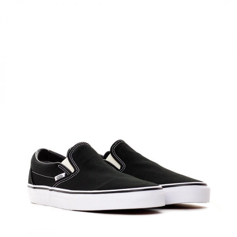 Jual Sepatu Sneakers Vans Ua Classic Slip-On Black Original Vn000Eyeblk - hoopspoint.com