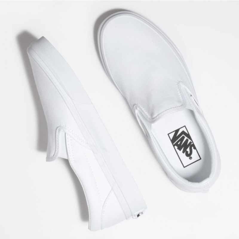 Jual Sepatu Sneakers Vans Ua Classic Slip-On White Original Vn000Eyew00 - hoopspoint.com