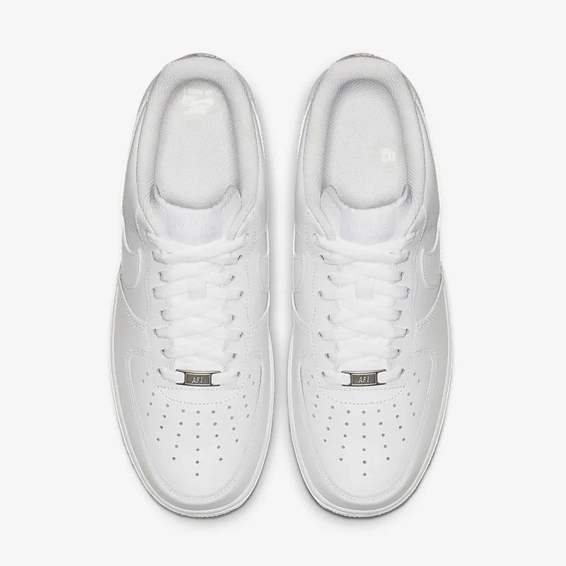 Jual Sepatu Sneakers Nike Air Force 1 '07 Triple White Original Cw2288-111 - www.hoopspoint.com